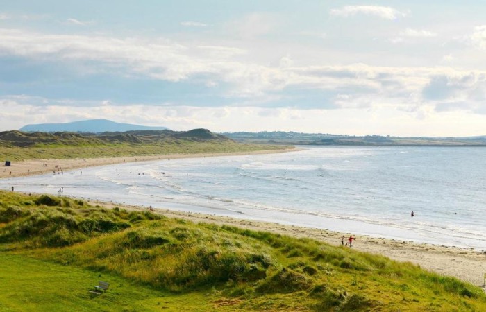 Enniscrone Beach – perfect for a coastline walk beaches in Sligo