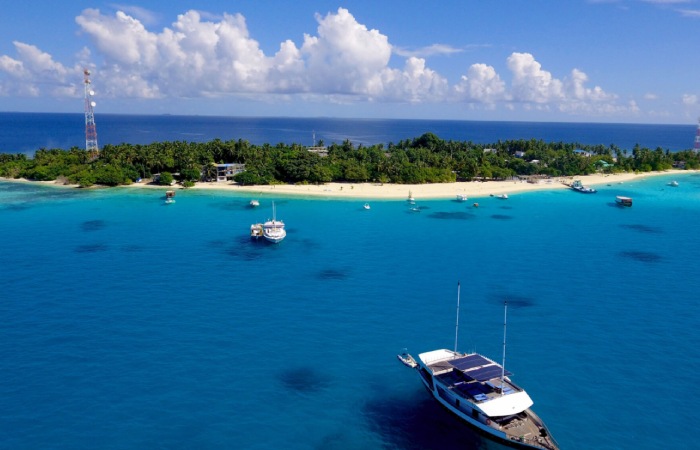 How To Get Around The Fulidhoo Island